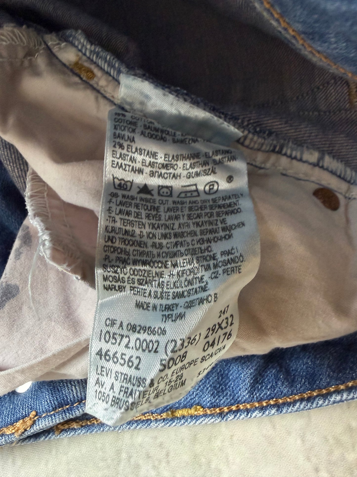 Levi's 572 Bootcut Herren Damen Jeans (S)