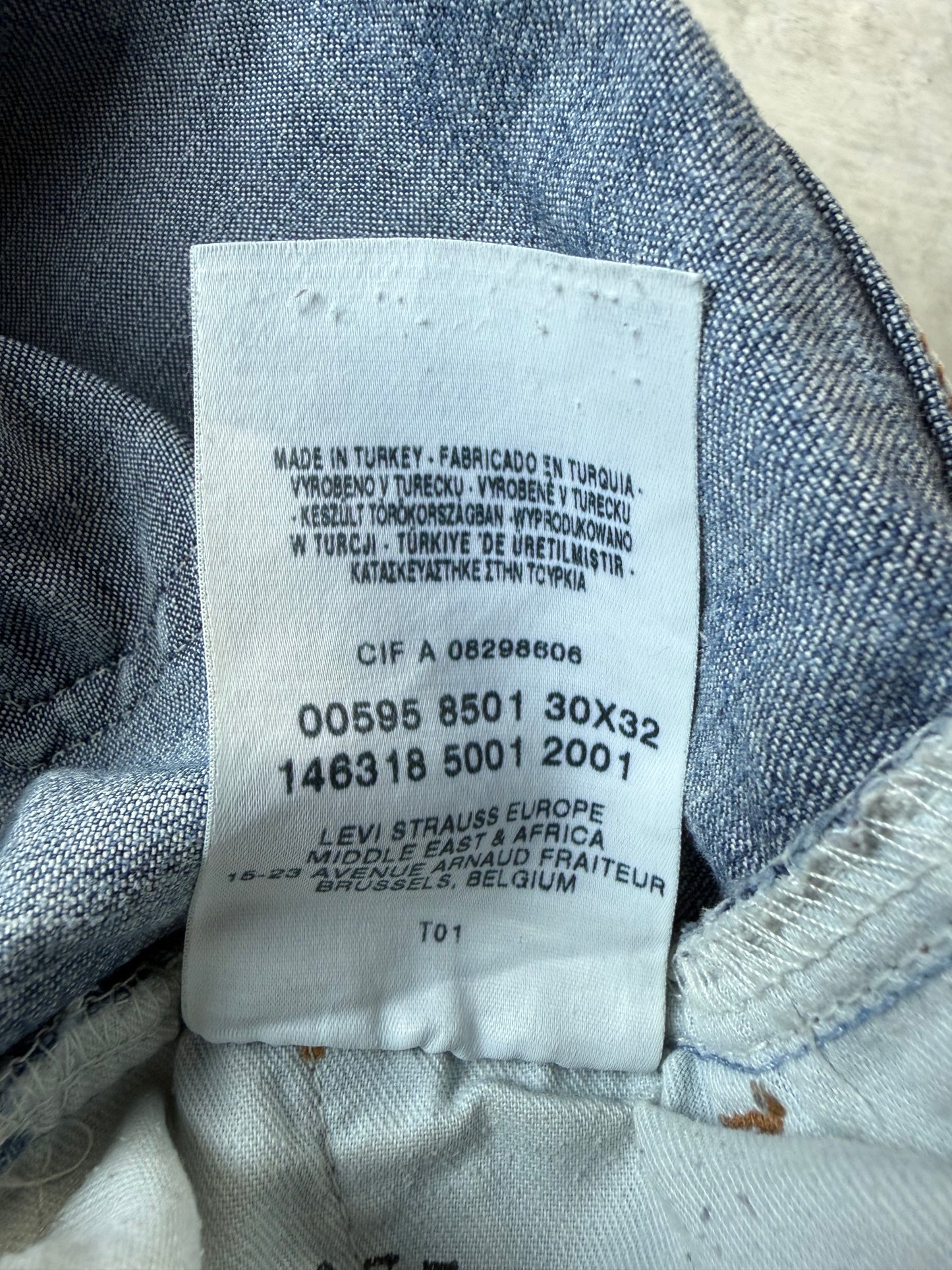 Levi's 595 Bootcut Herren Jeans (XS)