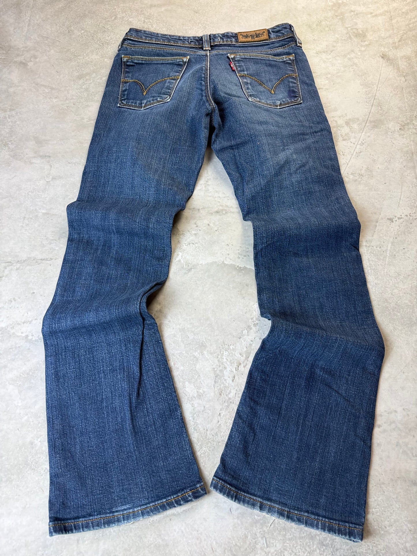 Levi's 572 Bootcut Herren Damen Jeans (XS)