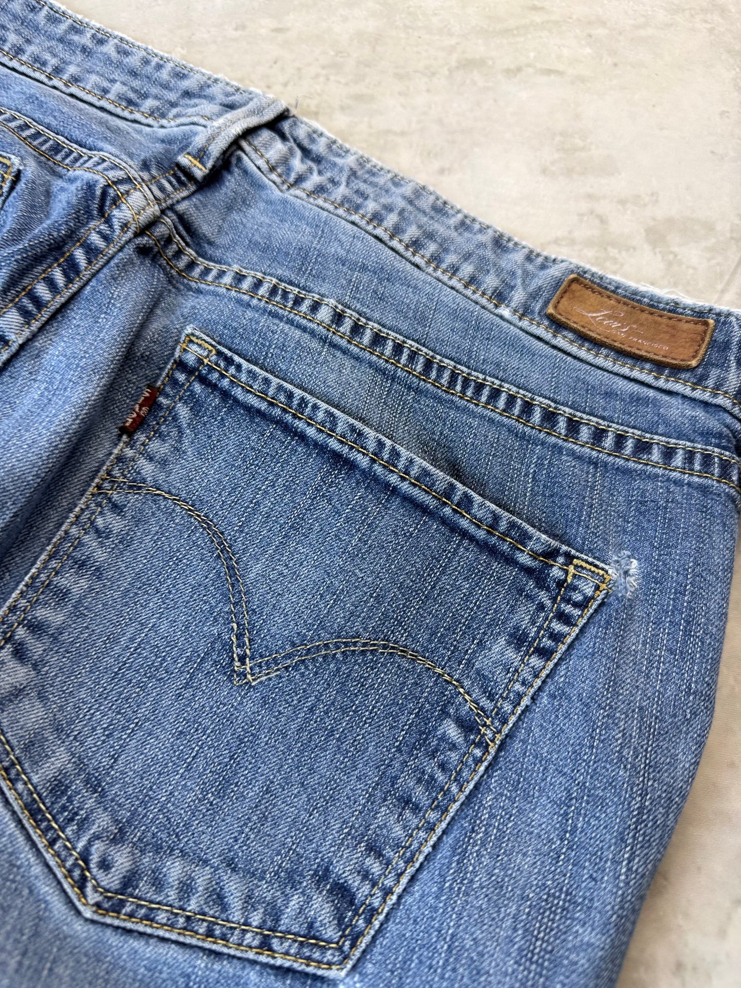 Levi's Demi Curve Classic Straight Leg Damen Jeans (L)