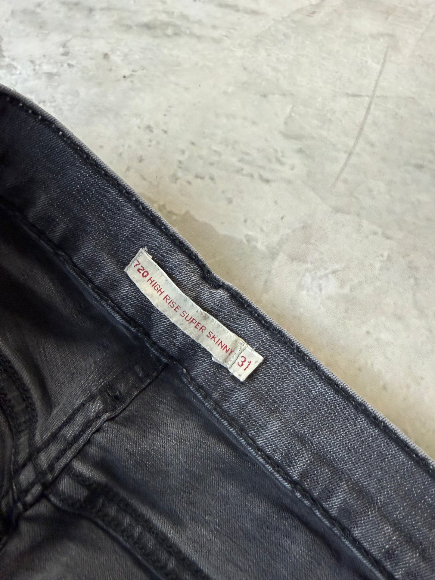 Levi's 720 High Rise Super Skinny Damen Jeans (S)