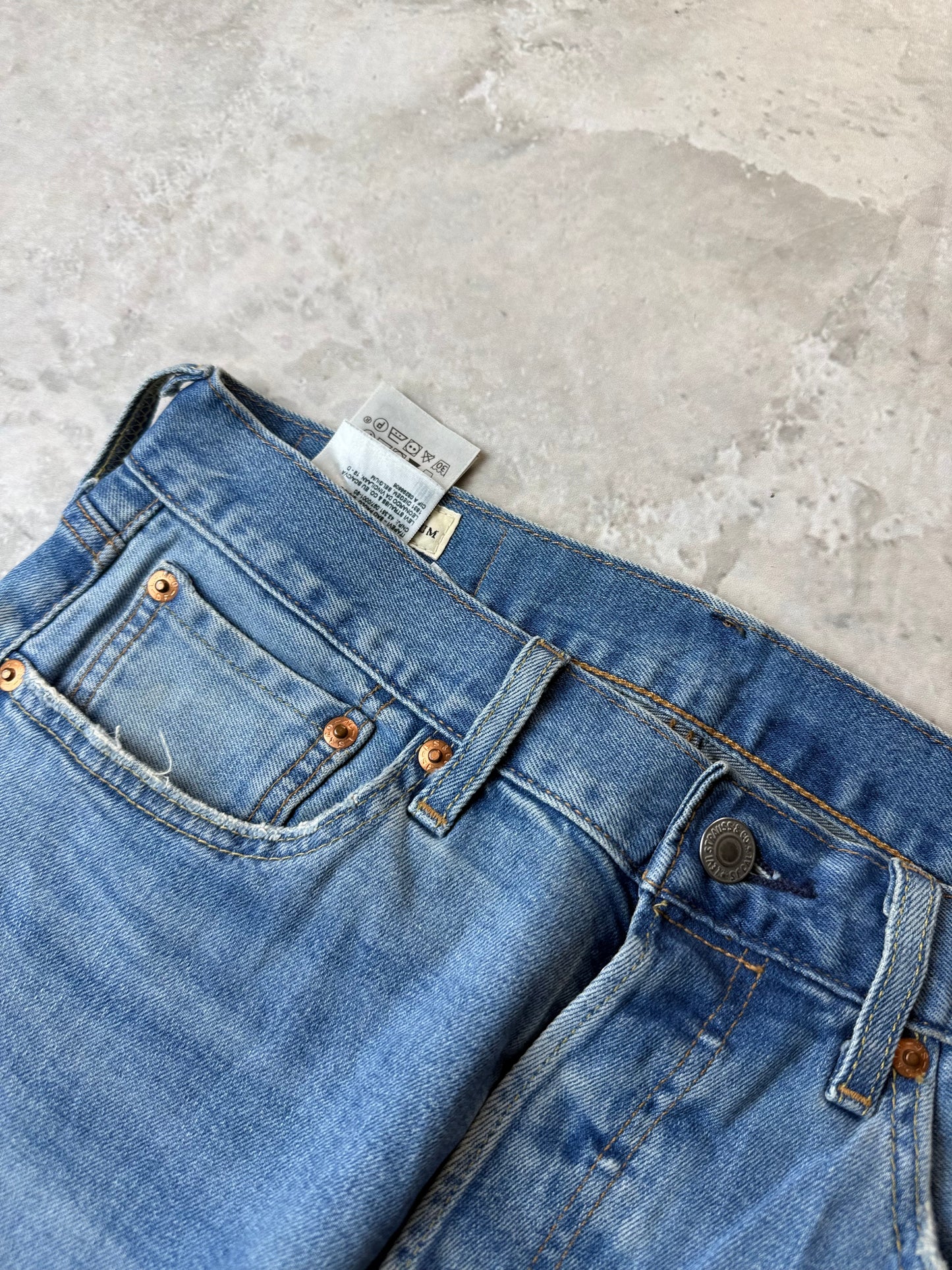 Levi's 501 Straight Fit Jeans M 29/32 hellblau Washed Flecken Herren Jeans (M)