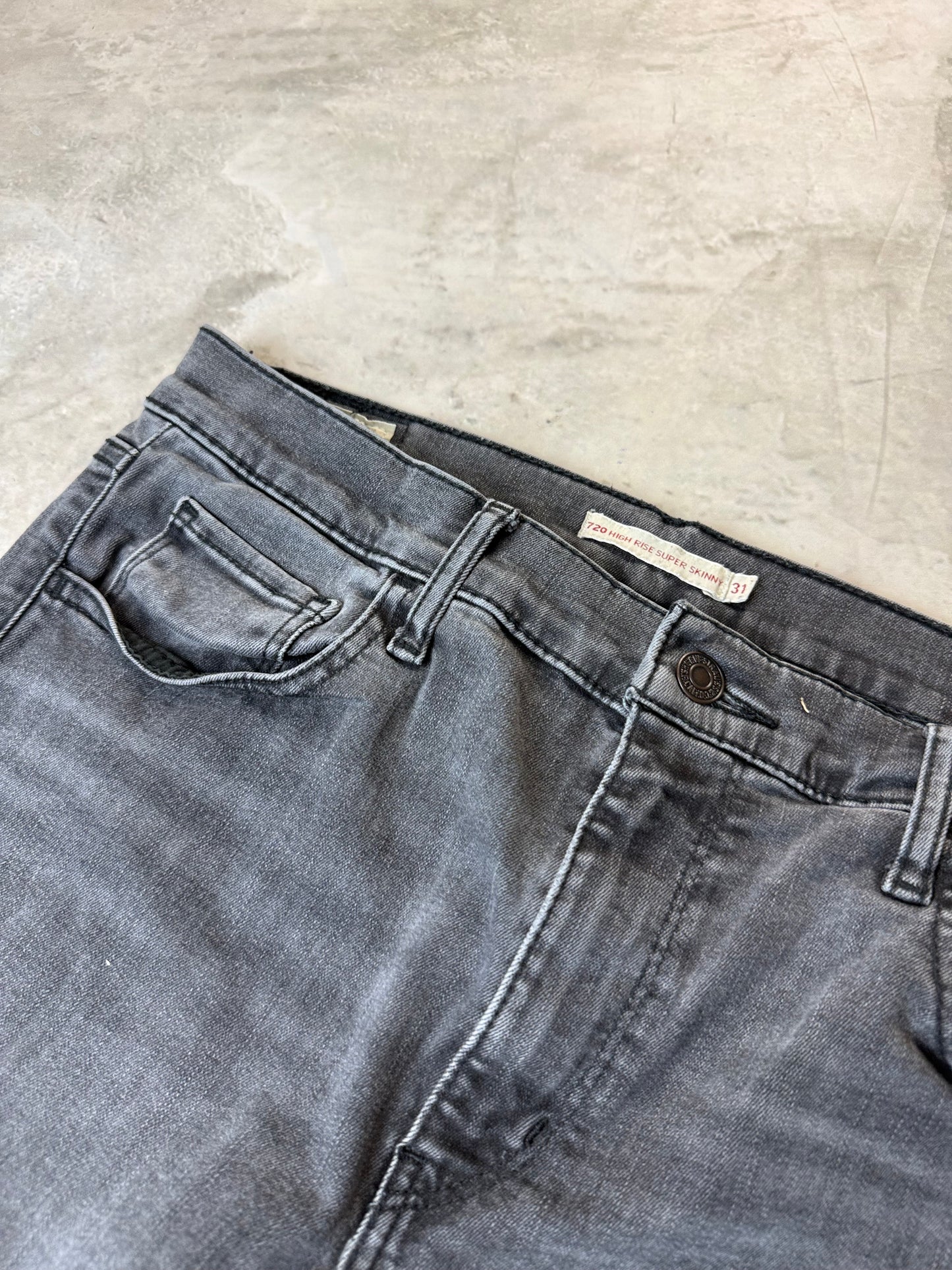 Levi's 720 High Rise Super Skinny Damen Jeans (S)