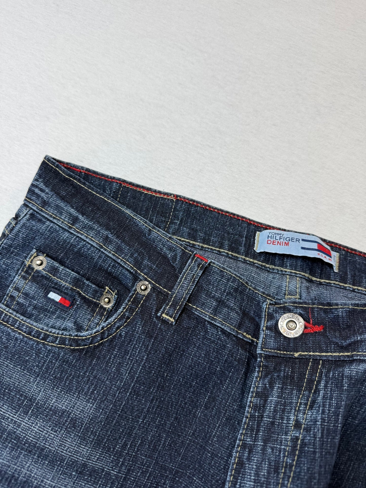 Tommy Hilfiger Straight Fit Herren Jeans (L)