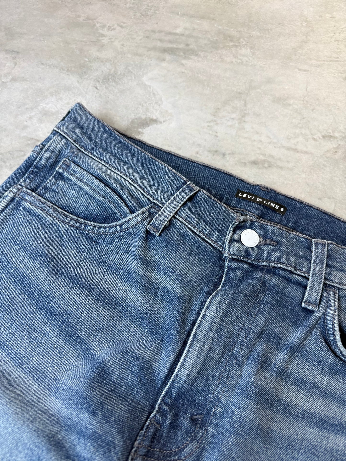 Levi's Line 8 Straight Fit Herren Jeans (L)