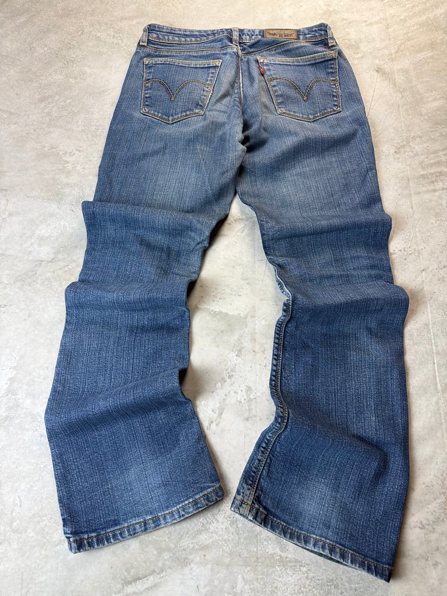 Levi's 572 Bootcut Jeans S 28/32 dunkelblau hellblau Washed Herren Jeans (S)