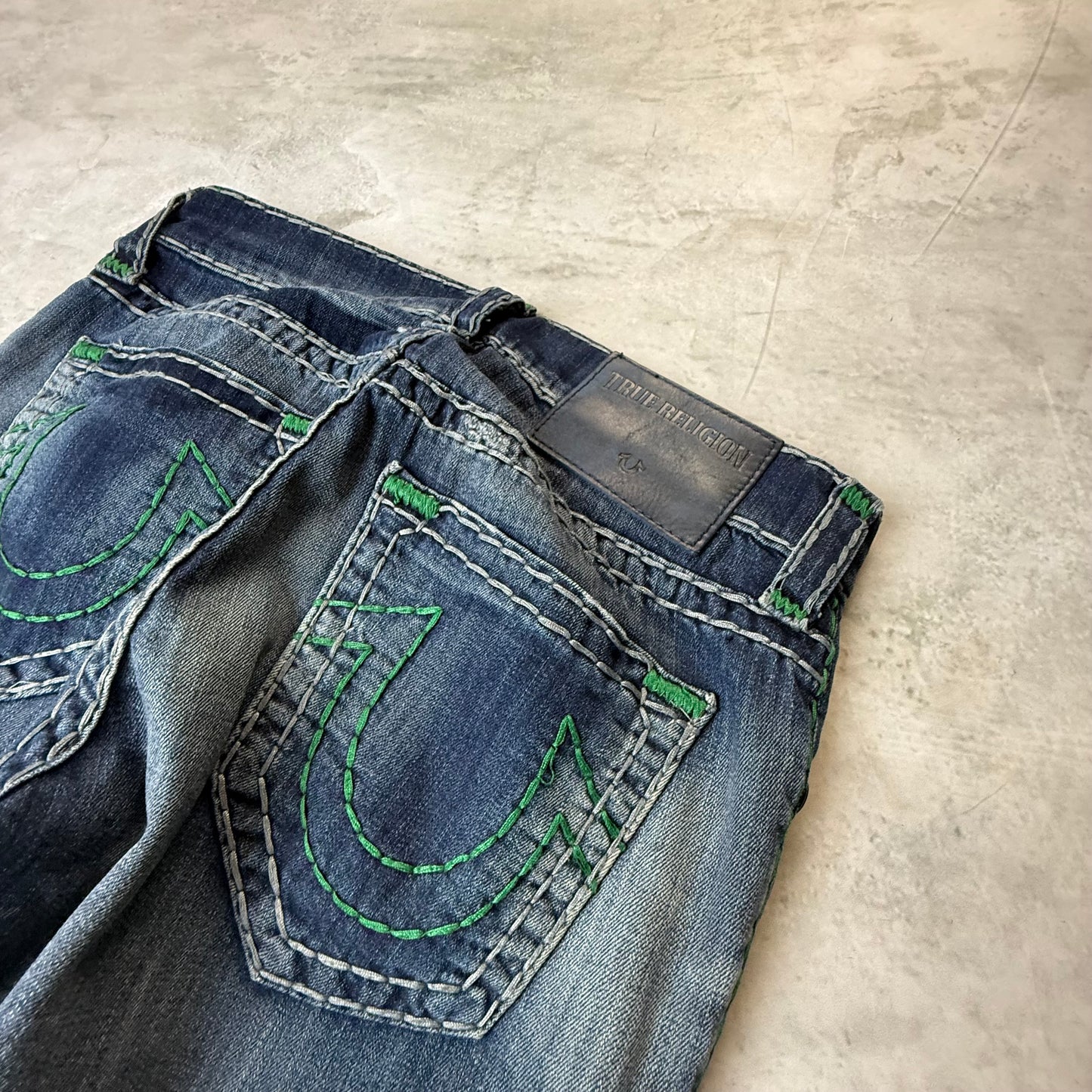 True Religion Geno Relaxed Slim Herren Jeans (M)